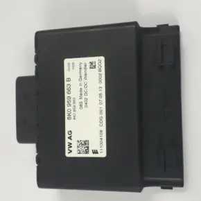 Audi Q5 Voltage Regulator Control, 2021, New - 8K0959663 B